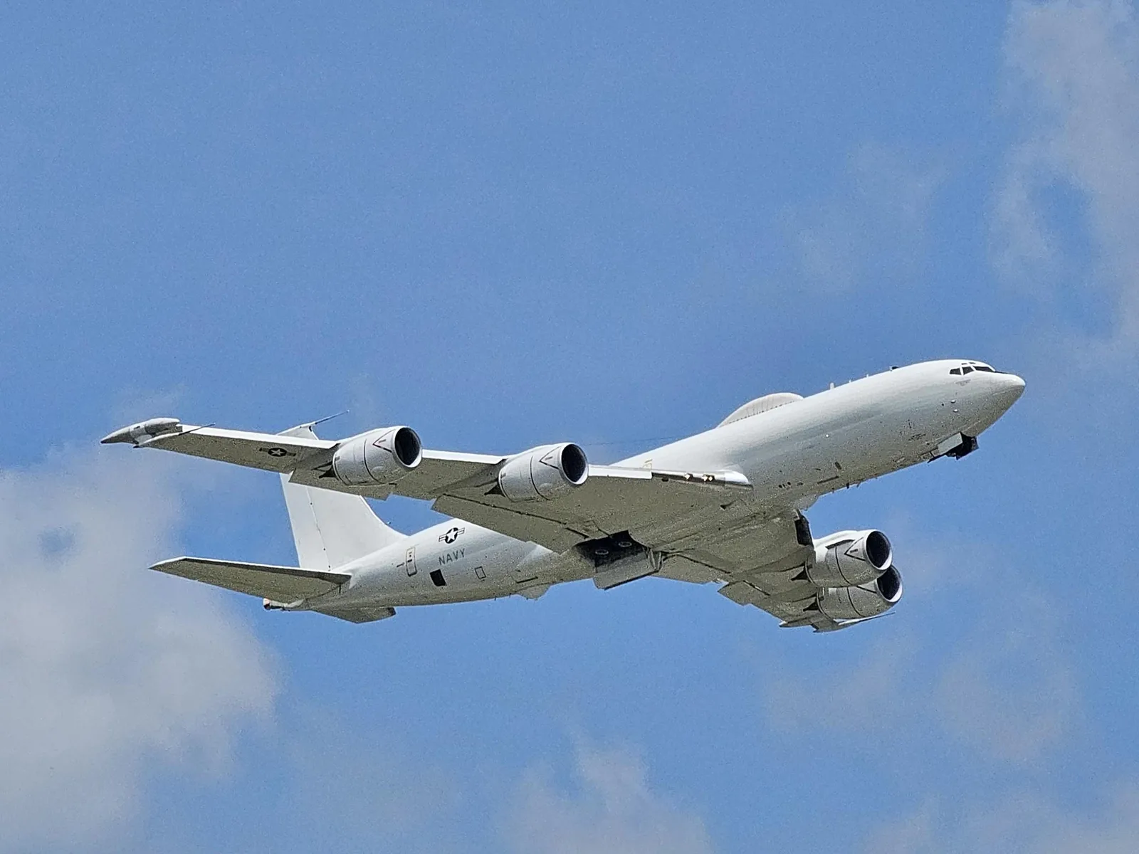 E-6B Mercury: La tecnología detrás del "Avión del Fin del Mundo" detectado en California